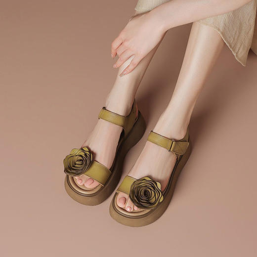 【牛皮】民族风花朵凉鞋女夏季新款复古轻便厚底休闲凉鞋-BB 商品图1