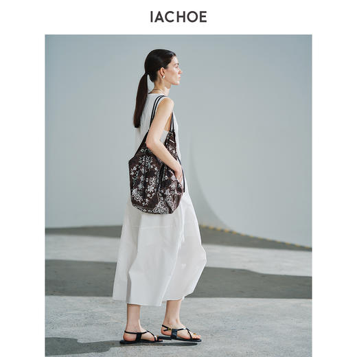 棉仓3631516006-IACHOE领口珠片连衣裙 商品图3