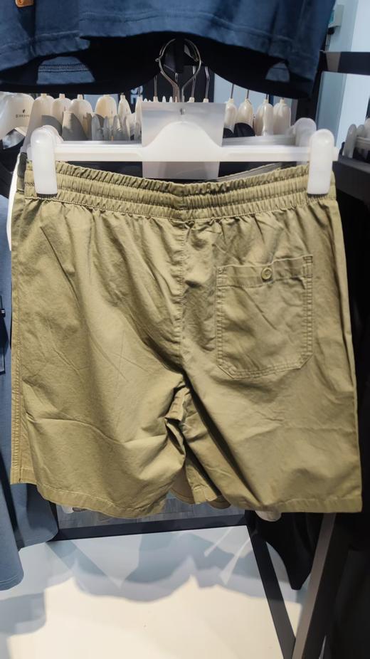 佐丹奴休闲短裤 商品图1