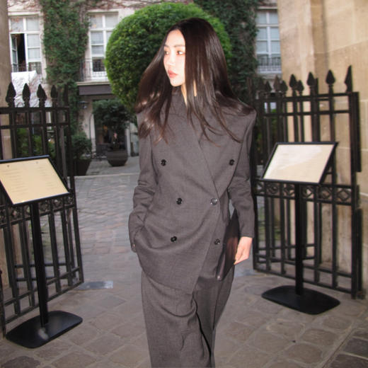 ROMI STUDIO 头层牛皮革黑色极简软皮磁扣长方形手拿包RWBLP31542 商品图1