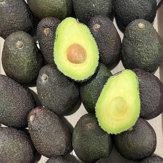 秘鲁树上熟牛油果 | 入口丝滑浓郁，清甜绵密 ! 被誉为“森林黄油” ! 到手即食，轻松剥皮 ! 鲜虾鸡蛋鱼子酱好搭配，吃法多样 商品图4