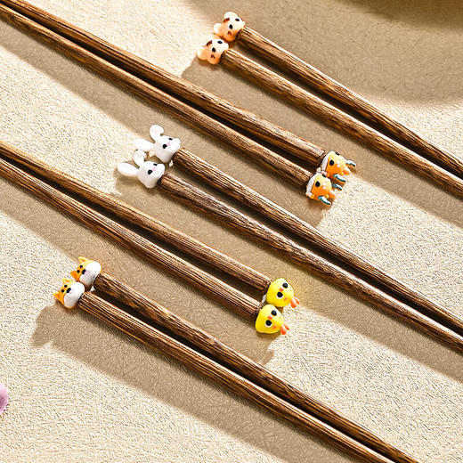 【十二生肖儿童动物筷】中式可爱木质筷子家用高档一人分餐木筷家庭吃饭专用儿童专人筷子 商品图6