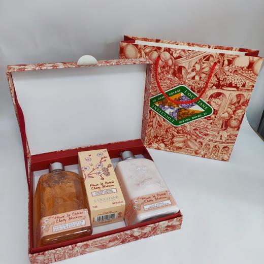 欧舒丹樱花套装礼盒(手霜75ml+沐浴露身体乳各250ml) 商品图0