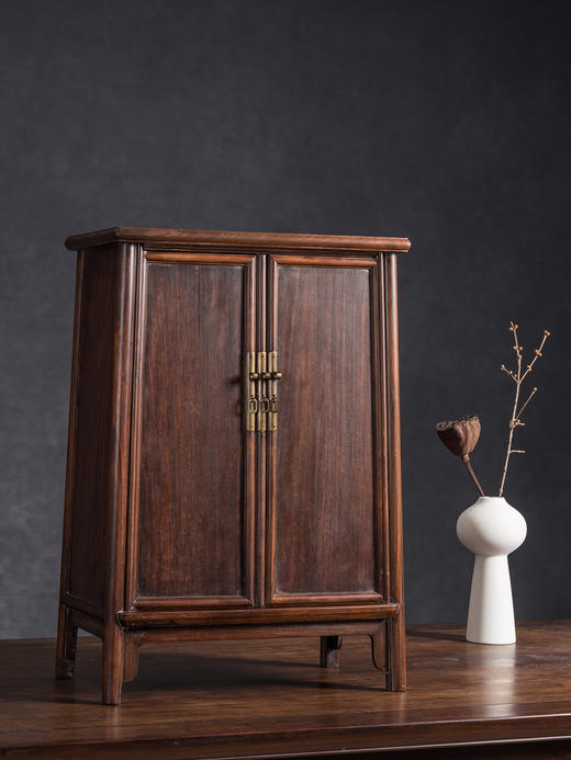 清	红木圆角柜摆件 商品图0