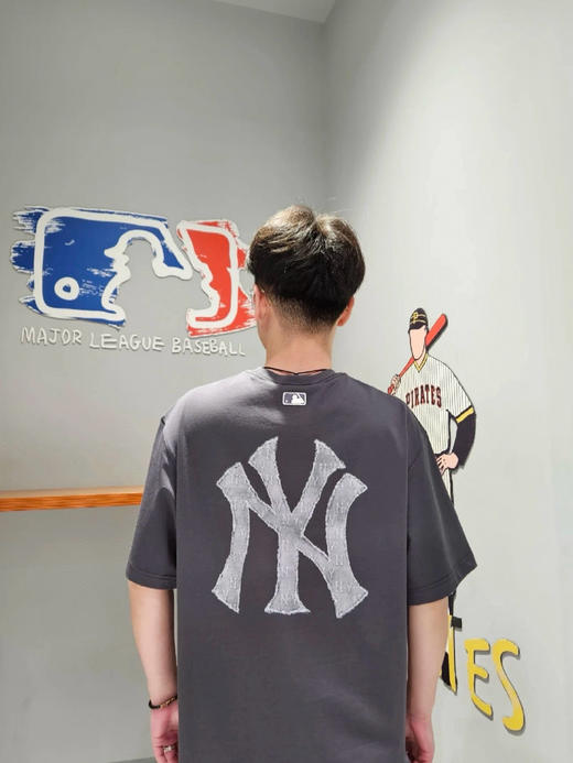 MLB 后背NY满印logo印花短袖   MLB1123 商品图1