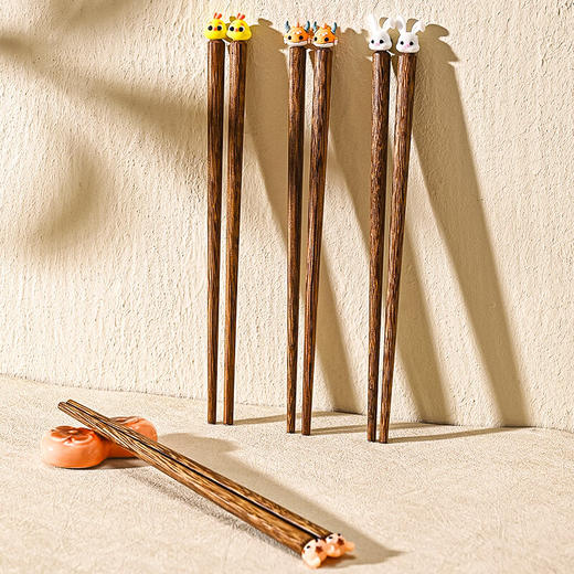 【十二生肖儿童动物筷】中式可爱木质筷子家用高档一人分餐木筷家庭吃饭专用儿童专人筷子 商品图8