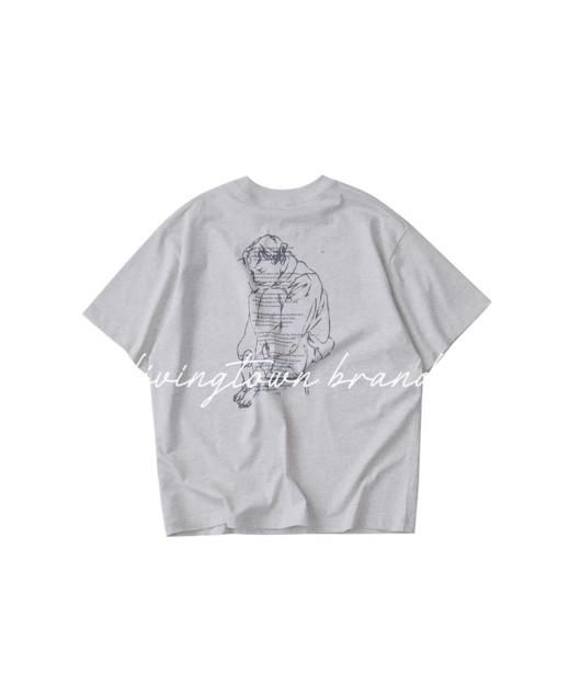 LIVINGTOWN/LT素描人像草写字体短T 商品图0
