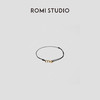 ROMI STUDIO 铜合金手链 极简风可调节黑绳字母手链 RWCRP33922 商品缩略图0