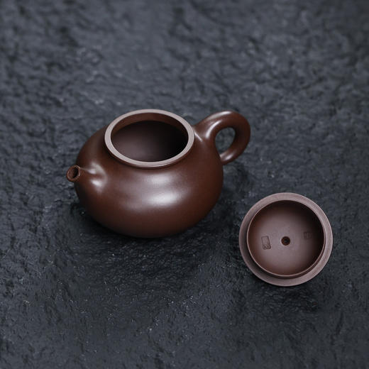 【青山特惠】宜兴 原矿老紫泥 容天手工紫砂壶.200cc.李杰 商品图5