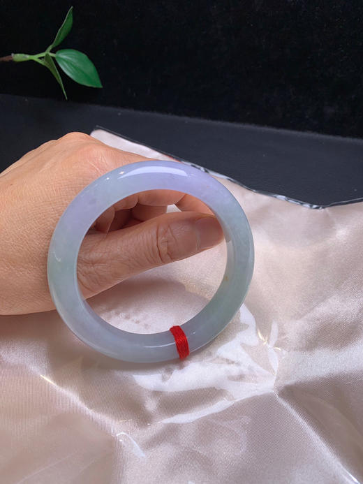 620219，59.8糯冰底春彩手镯、清新秀气有特色，润润的 商品图5