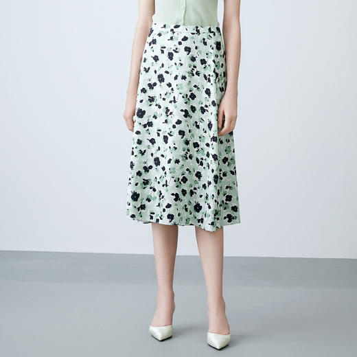 EITIE爱特爱夏季新款时尚高腰a字显瘦法式通勤印花半身裙7806509 商品图2