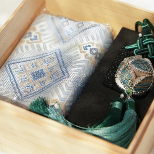 壮锦-文创礼盒围巾两件套 商品图3