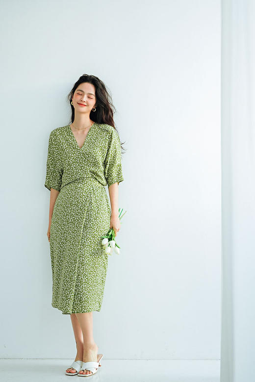 品牌设计独特玫瑰碎花优雅蝙蝠袖显瘦连衣裙 商品图2