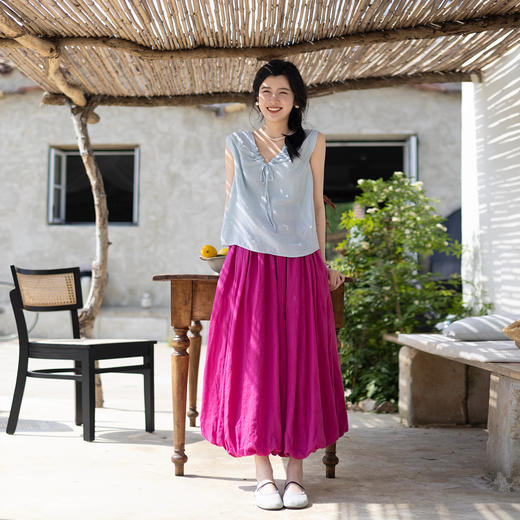 绽放女装320朵/【海街日记】高支皱纹亚麻色织圆领后V领抽绳背心 商品图1