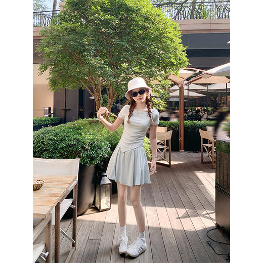 <曾小咸推荐>现货秒杀！微信打折价！斜肩T恤半身短裙两件套 日常189.99/件 立减80 秒杀109.99/件！！ 商品图3