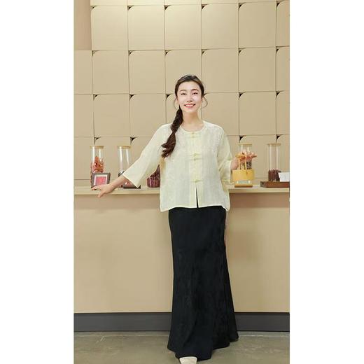 国风文化推广季开衫（22705405B/玉色/扶光/十样锦） 商品图3
