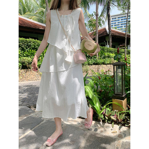 <曾小咸推荐>法式不规则白色背心无袖连衣裙 商品图1