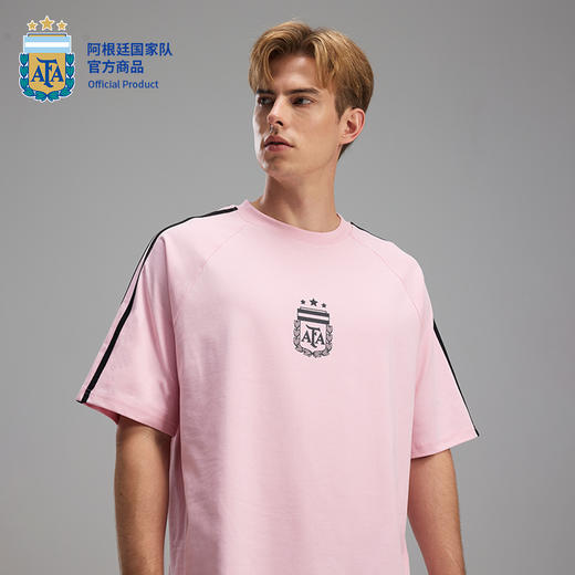 【官方正版】阿根廷国家队 | 粉色圆领T恤落肩黑肩线夏季潮流短袖 商品图1