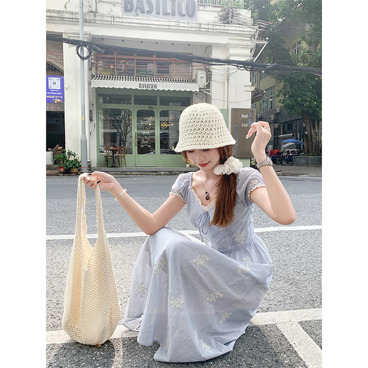 <曾小咸推荐>现货秒杀！微信超特价！法式泡泡袖条纹刺绣连衣裙 日常229.99 立减120 秒杀109.99！ 商品图4