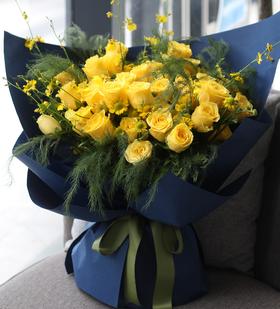 黄玫瑰混搭花束