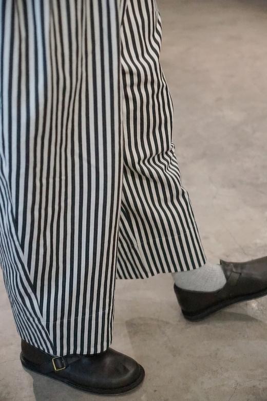 apuntob 黑白竖条纹休闲裤 商品图2