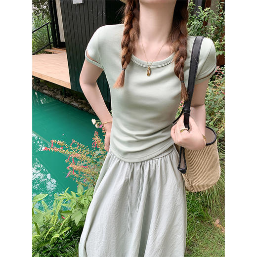 <曾小咸推荐>修身短袖T恤 日常89.99 立减50 秒杀39.99！花苞半身裙 日常189.99 立减100 秒杀89.99！ 商品图10