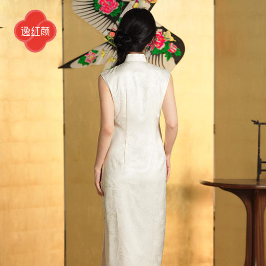 逸红颜青韵2025夏新款极简风丝缎定位植物染立裁新中式改良旗袍女 商品图3