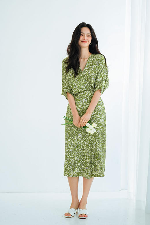 品牌设计独特玫瑰碎花优雅蝙蝠袖显瘦连衣裙 商品图4