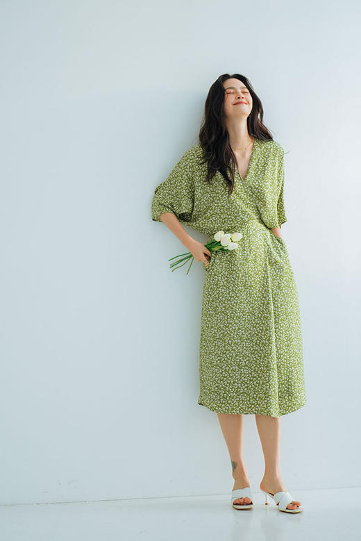 品牌设计独特玫瑰碎花优雅蝙蝠袖显瘦连衣裙 商品图5