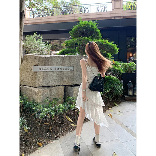 【折后再享2件88折】现货秒杀！微信打折价！波点吊带不规则连衣裙 日常219.99/件 立减80 秒杀139.99/件！！ 商品图4