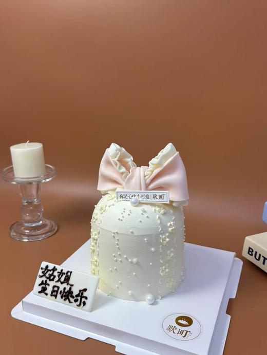 圆弧+粉色花瓣蝴蝶结+翻糖造型蝴蝶结 商品图1
