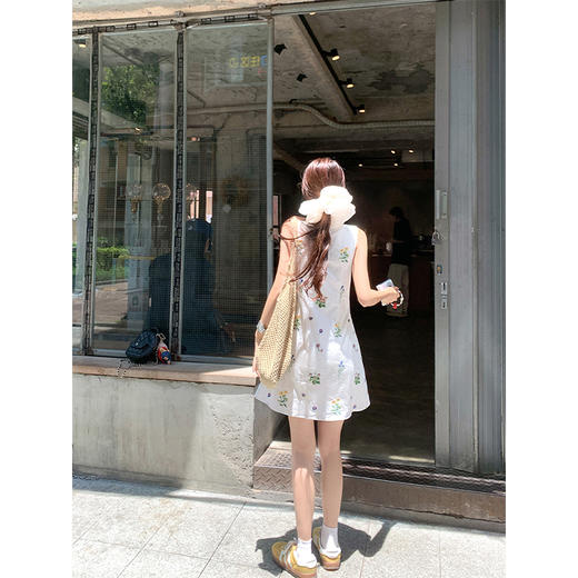 <曾小咸推荐>甜美小清新印花无袖背心连衣裙 商品图3