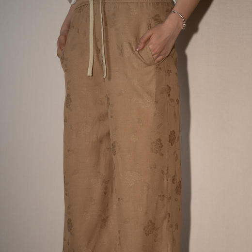 女款直筒裤 商品图1