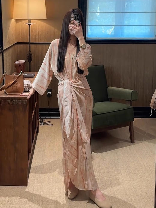 COCO ZONE 刘一一 【100桑蚕丝】大理石纹理收腰连衣裙CD1A0828 商品图0