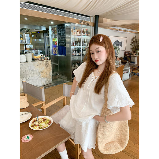 <曾小咸推荐>3.28现货秒杀！微信超特价！重工刺绣套装泡泡袖衬衫+短裤两件套 日常219.99 立减110 秒杀109.99/套！ 商品图1