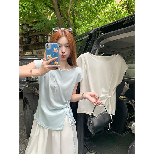 <曾小咸推荐>侧开叉绑带设计感收腰短袖T恤女 商品图0