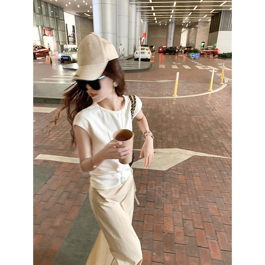 <曾小咸推荐>韩系套装修身短袖T恤细带半身裙 商品图2