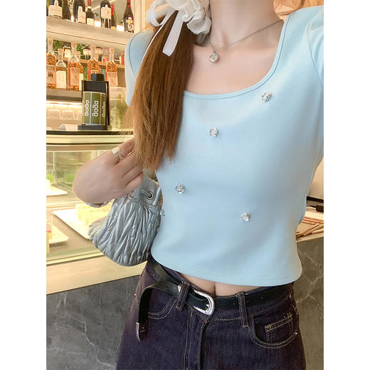 【99元任选2件】微信打折价！薄荷绿方领修身短款T 商品图1