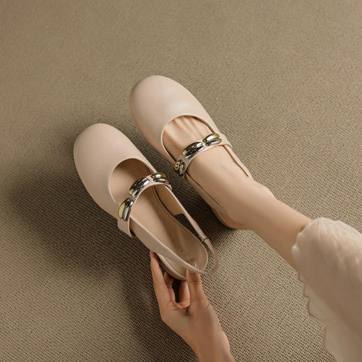 【预售5天】法式温柔风包头凉鞋，真皮圆头配裙子后绊带低跟小皮鞋NX&S9485 商品图2