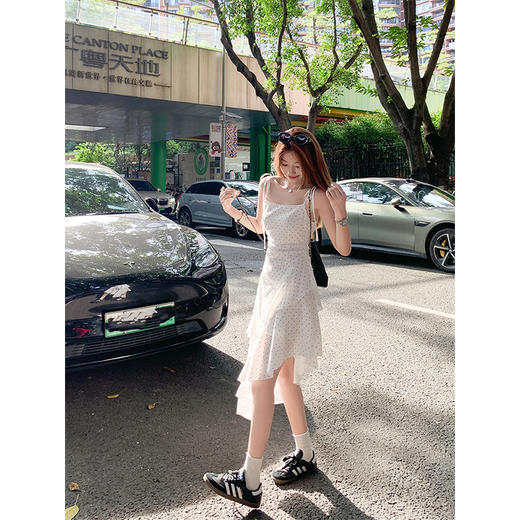 【折后再享2件88折】现货秒杀！微信打折价！波点吊带不规则连衣裙 日常219.99/件 立减80 秒杀139.99/件！！ 商品图2