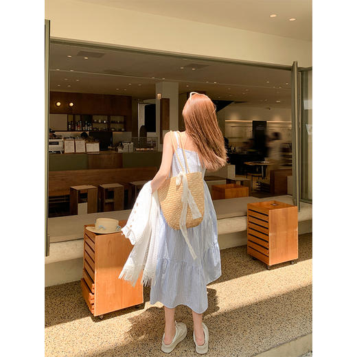 <曾小咸推荐>3.27现货秒杀 ！微信超特价！镂空罩衫+吊带连衣裙套装 日常289.99 立减160 秒杀129.99！！ 商品图4