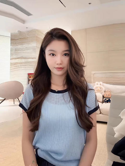 COCO ZONE 刘一一 圆领简约斜扭纹路显瘦毛织上衣CD1A0971 商品图0