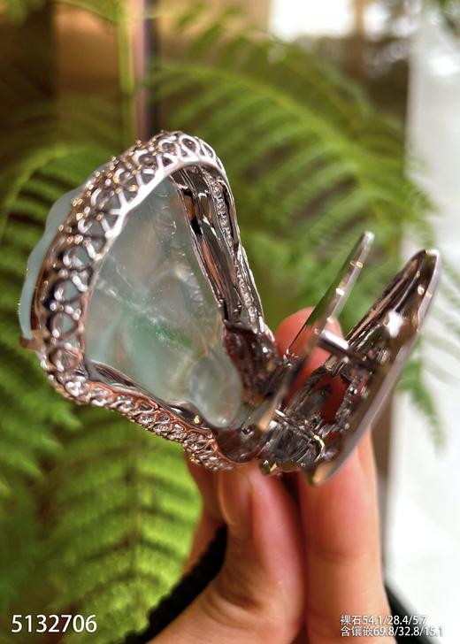 玻璃种飘翠观音吊坠【5132706】具体价格微信咨询 商品图3