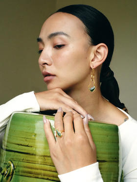 和田碧玉山峦银鎏金双葫芦耳环