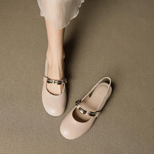 【预售5天】法式温柔风包头凉鞋，真皮圆头配裙子后绊带低跟小皮鞋NX&S9485 商品图1