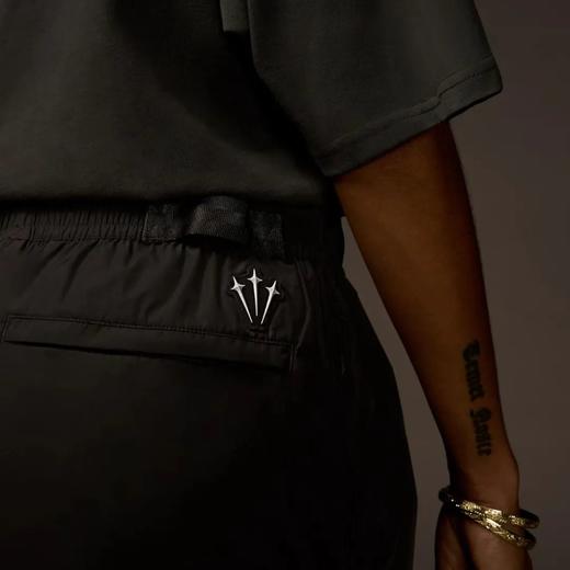 世纪联名钩子 NOCTA Cardinal 男士梭织运动短裤 商品图3