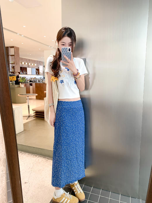 <曾小咸推荐>蓝色碎花半身裙印花短袖T恤 商品图10