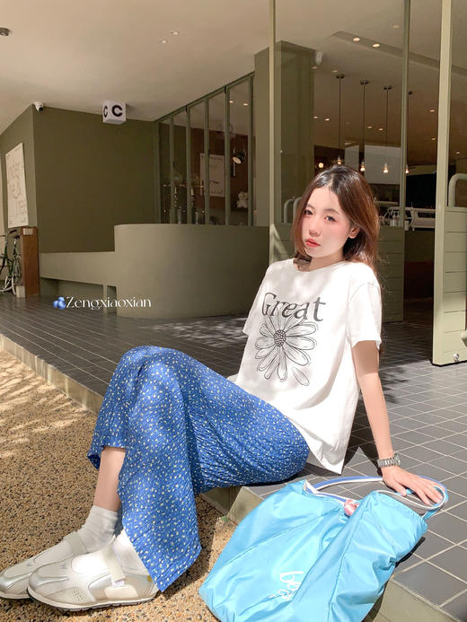 <曾小咸推荐>蓝色碎花半身裙印花短袖T恤 商品图14