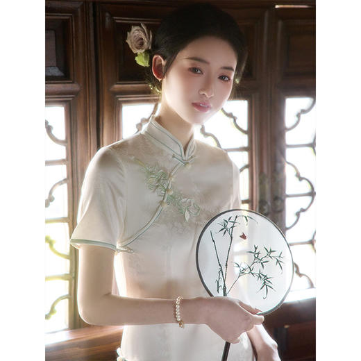 夏季米色改良日常可穿年轻款素雅旗袍LSB3760 商品图3