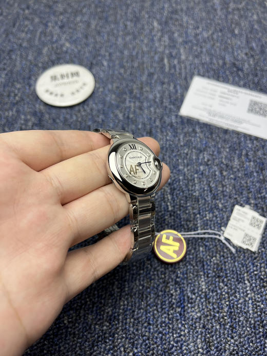 CR卡地亚蓝气球系列 中号33mm 两针机械 女士腕表 商品图2